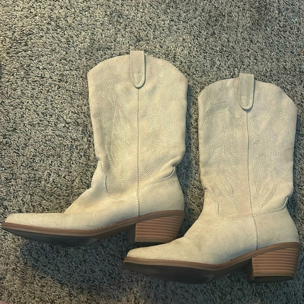 Madden girl Redford sand colored cowboy boots size 8.5 - Picture 2 of 8
